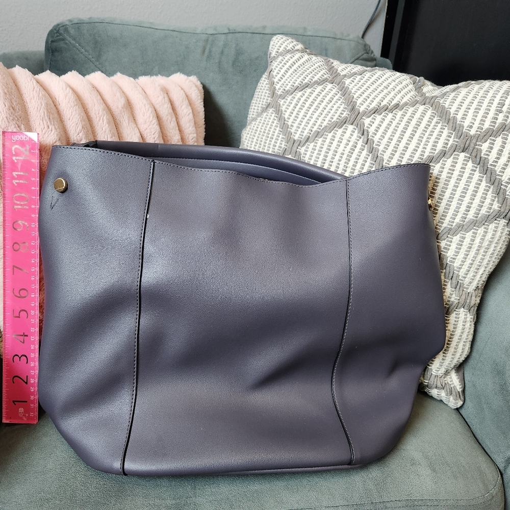 Purple tote